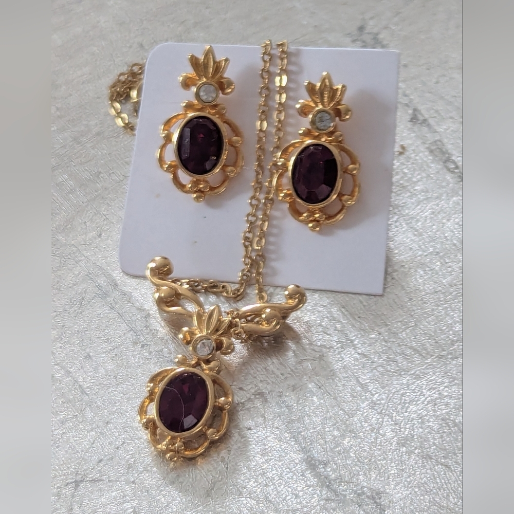 ♥️ Avon Vintage Earrings Necklace 1989 Juliette Goldtone Garnet Clear Rhinestone